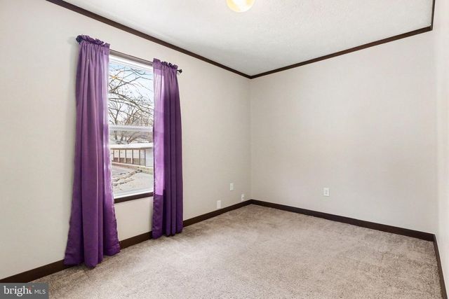 404 DOGWOOD LN, New Providence, PA 17560