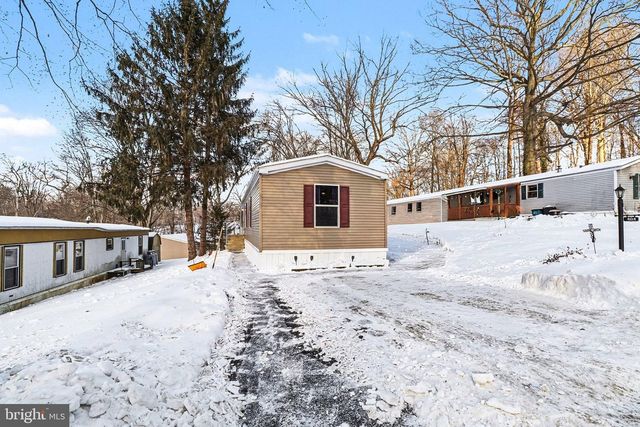 404 DOGWOOD LN, New Providence, PA 17560