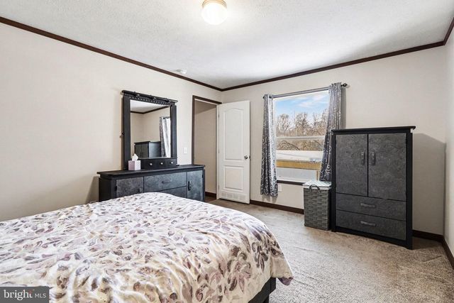 404 DOGWOOD LN, New Providence, PA 17560