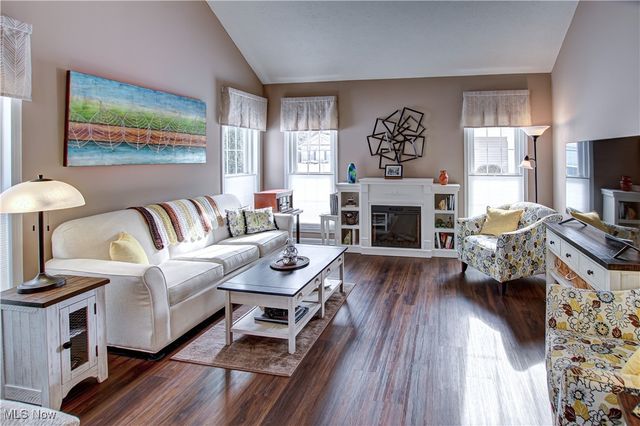 455 Edge Park Lane, Brunswick, OH 44212