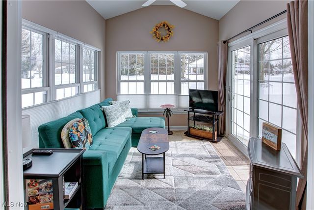 455 Edge Park Lane, Brunswick, OH 44212