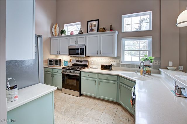 455 Edge Park Lane, Brunswick, OH 44212