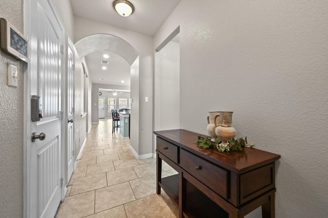 206 Shale CIR, Buda, TX 78610
