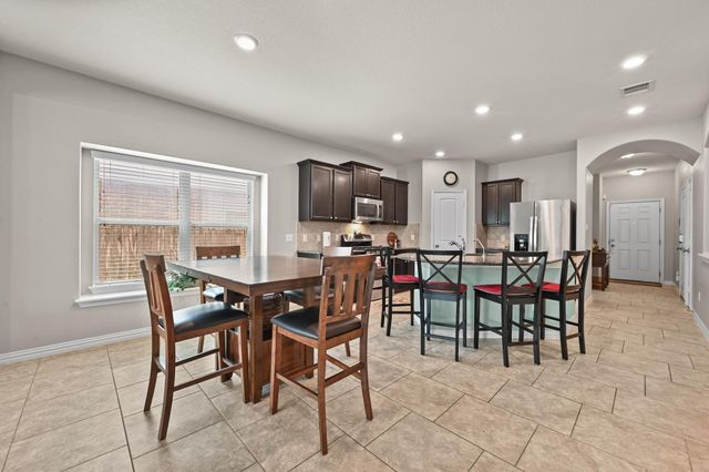 206 Shale CIR, Buda, TX 78610