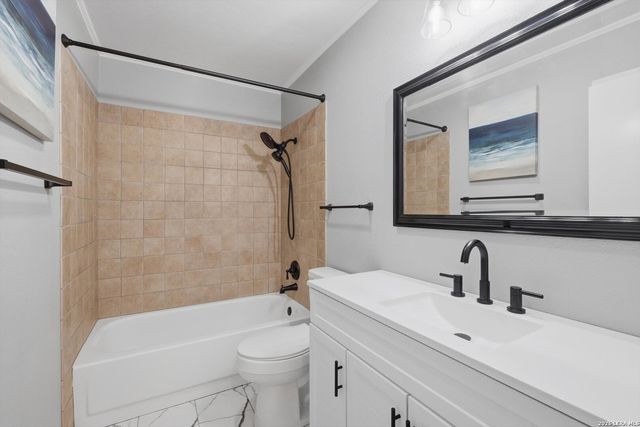 5707 Larkdale Dr, San Antonio, TX 78233