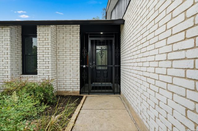 5707 Larkdale Dr, San Antonio, TX 78233