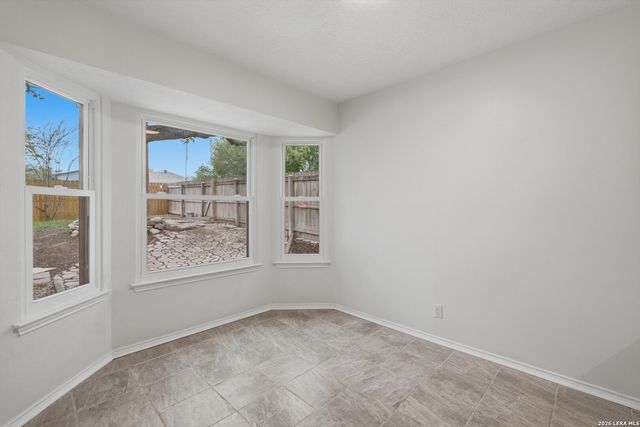 5707 Larkdale Dr, San Antonio, TX 78233