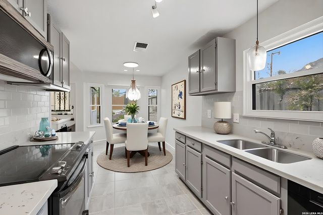 5707 Larkdale Dr, San Antonio, TX 78233