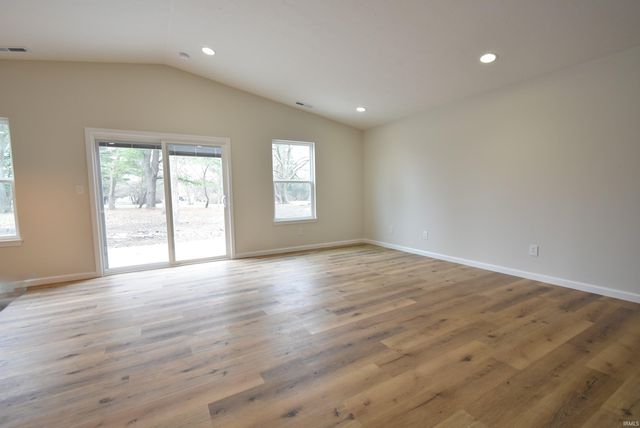 994 E 8Th Street, Fowler, IN 47944