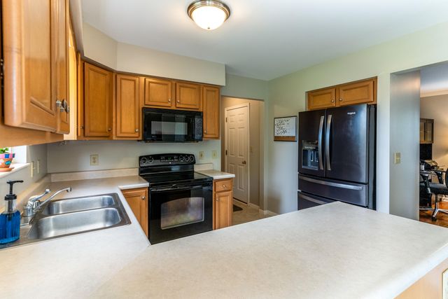 6333 Deermeade Drive, Florence, KY 41042