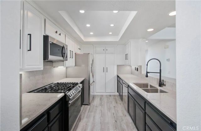 600 Kingswood Lane A, Simi Valley, CA 93065