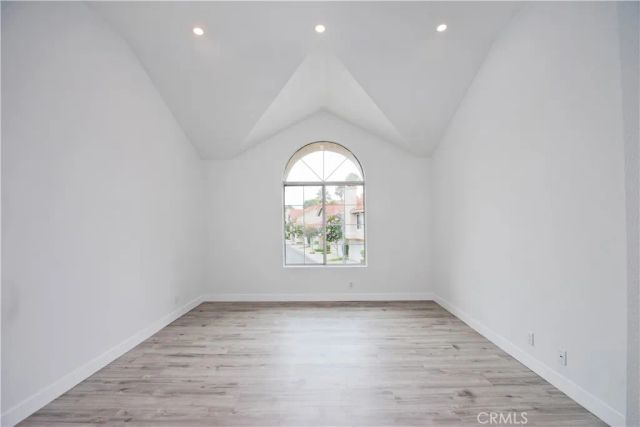 600 Kingswood Lane A, Simi Valley, CA 93065