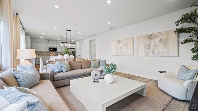 10418 Hill Meadows, Lakeside, CA 92040
