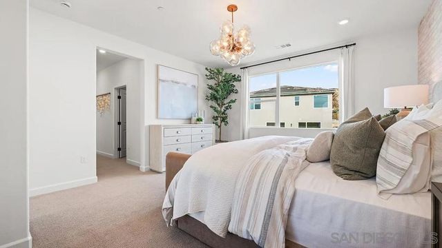 10418 Hill Meadows, Lakeside, CA 92040