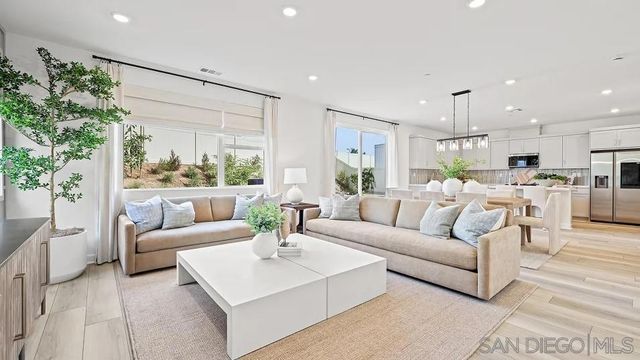 10418 Hill Meadows, Lakeside, CA 92040