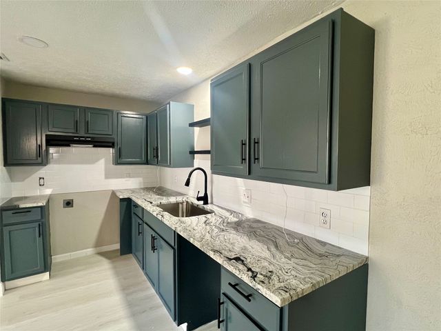 405 32nd Street, Grand Prairie, TX 75050