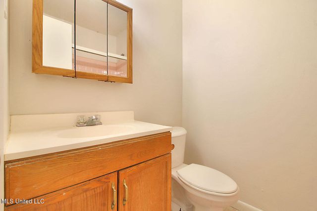 5707 Eastwood Drive, Moss Point, MS 39563