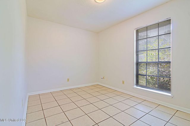 5707 Eastwood Drive, Moss Point, MS 39563