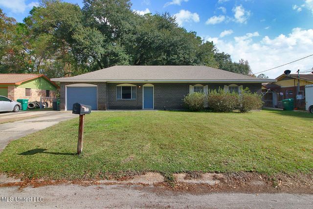 5707 Eastwood Drive, Moss Point, MS 39563