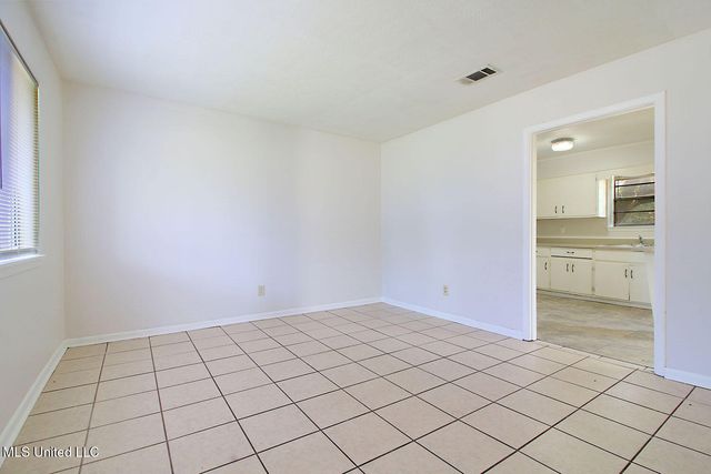 5707 Eastwood Drive, Moss Point, MS 39563