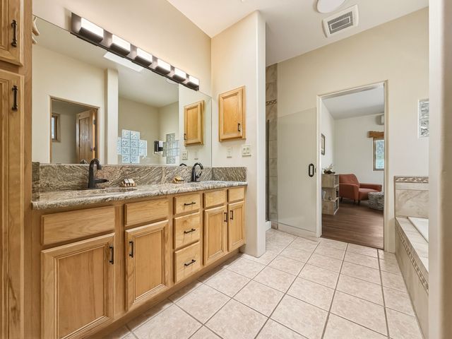 1 Frasco Place, Santa Fe, NM 87508
