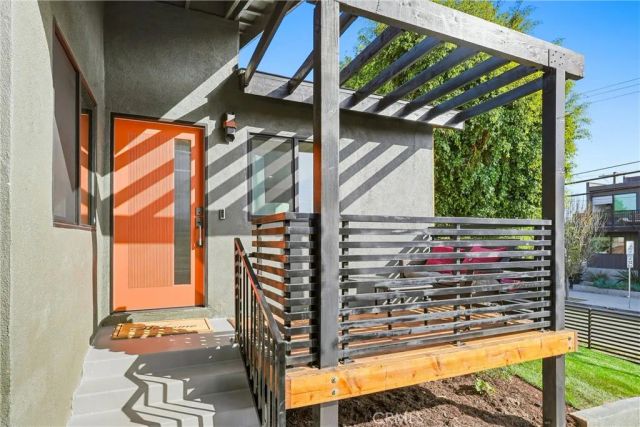 4523 Lexington Avenue, Los Angeles, CA 90029