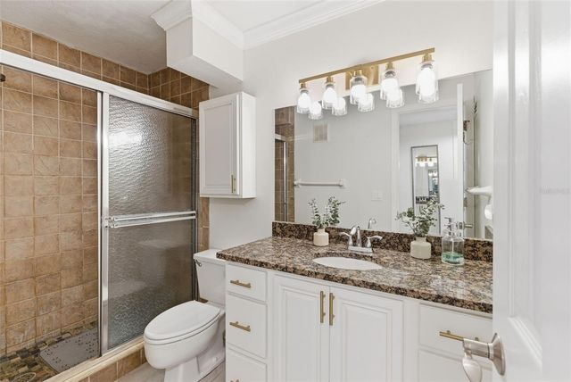 5800 HOLLYWOOD BOULEVARD 214, Sarasota, FL 34231