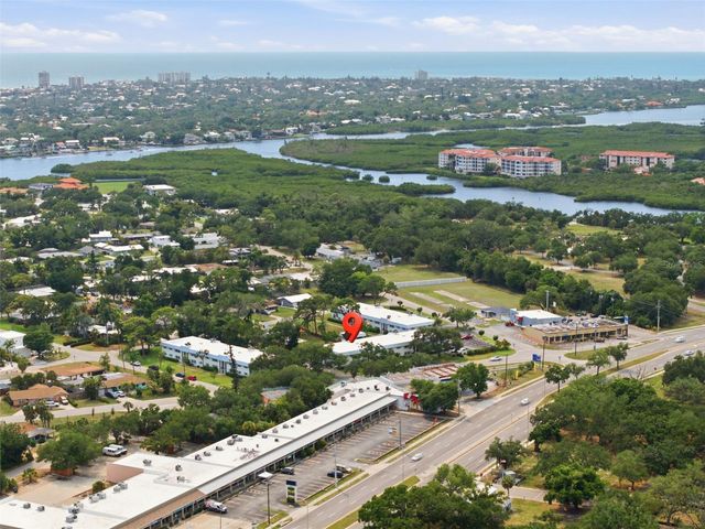 5800 HOLLYWOOD BOULEVARD 214, Sarasota, FL 34231