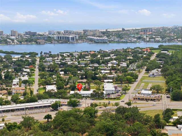 5800 HOLLYWOOD BOULEVARD 214, Sarasota, FL 34231
