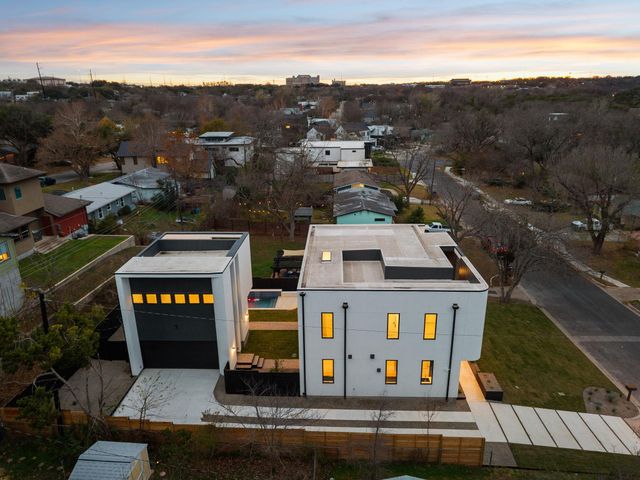 3007 Locke LN, Austin, TX 78704