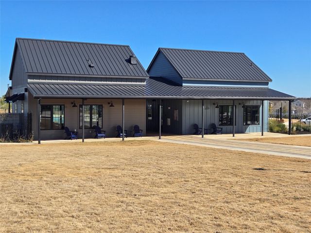 141 Appleberry LN, Elgin, TX 78621