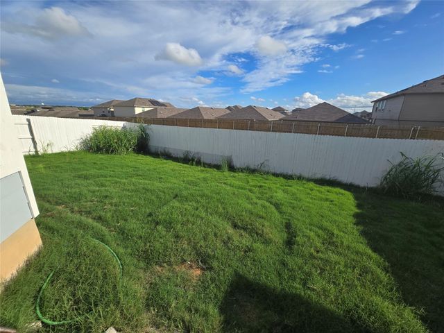 141 Appleberry LN, Elgin, TX 78621