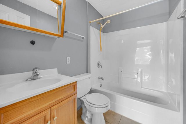 2228 Riverside Drive, Lake Station, IN 46405