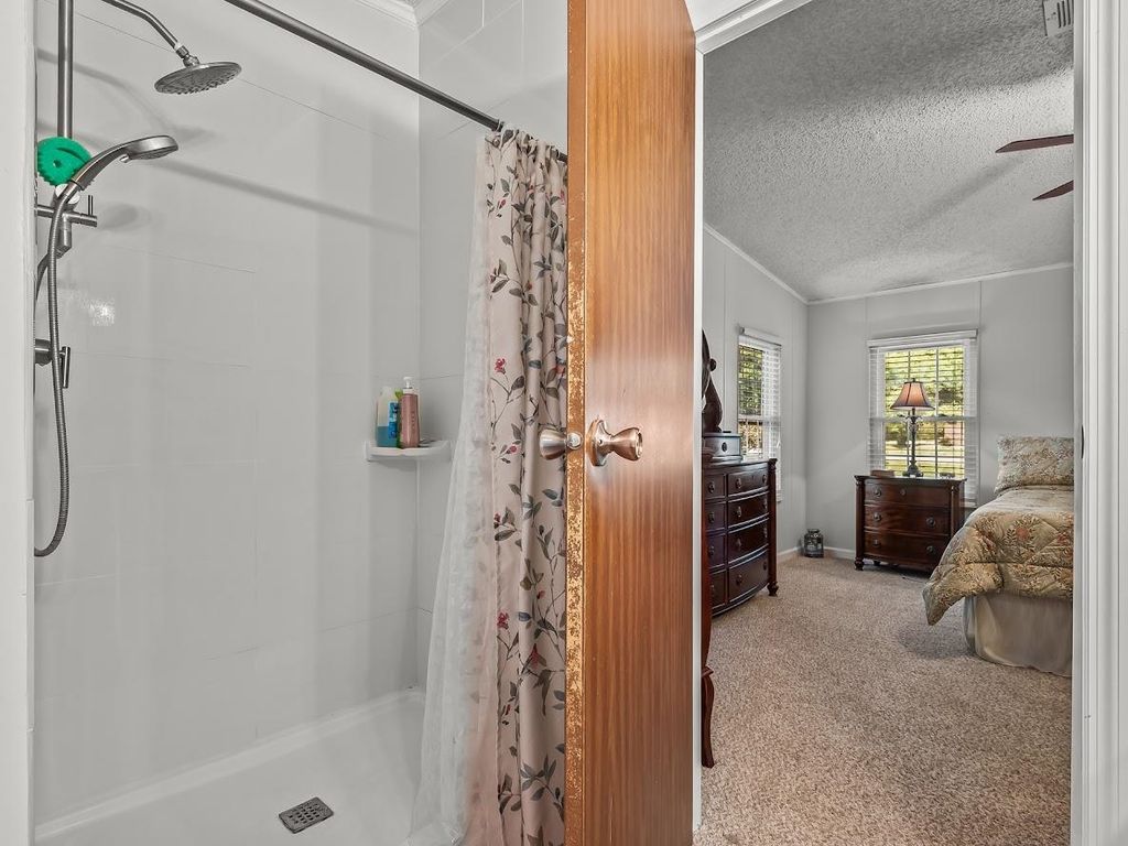 Image 17 of property listing at 1317 Tree Circle, Tallahassee, FL 32304