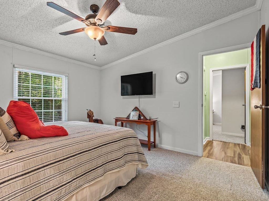 Image 34 of property listing at 1317 Tree Circle, Tallahassee, FL 32304
