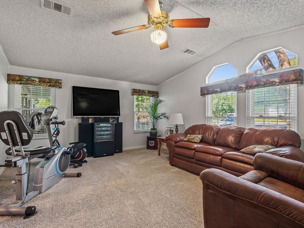 Image 36 of property listing at 1317 Tree Circle, Tallahassee, FL 32304