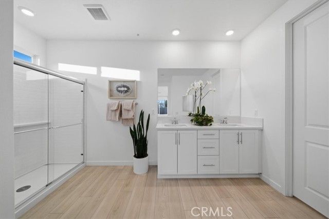 42957 56th Street, Lancaster, CA 93536