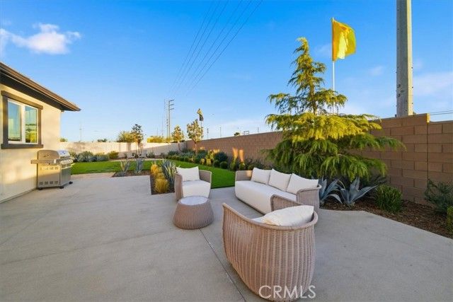 42957 56th Street, Lancaster, CA 93536