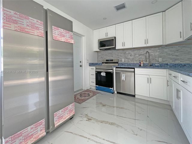 1606 NW 12th Avenue, Fort Lauderdale, FL 33311