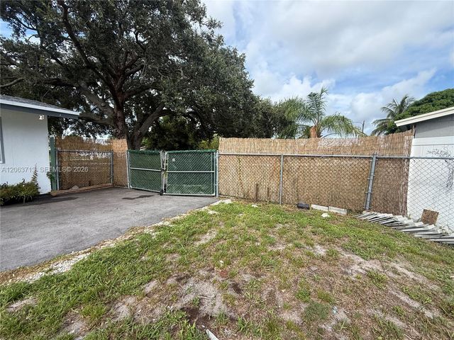 1606 NW 12th Avenue, Fort Lauderdale, FL 33311