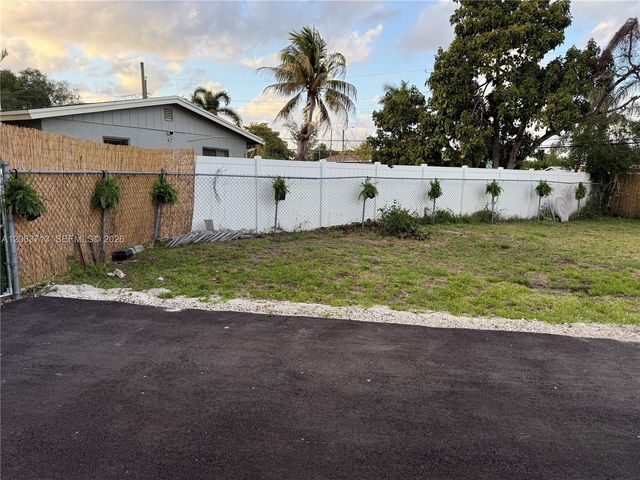 1606 NW 12th Avenue, Fort Lauderdale, FL 33311