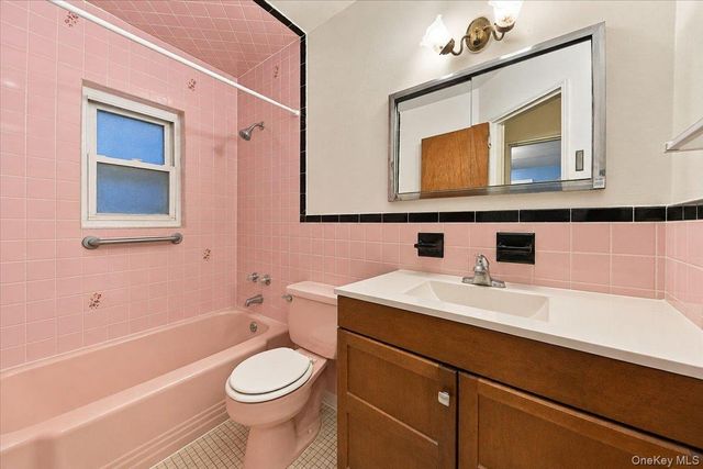 1512 Stadium Avenue, Bronx, NY 10465