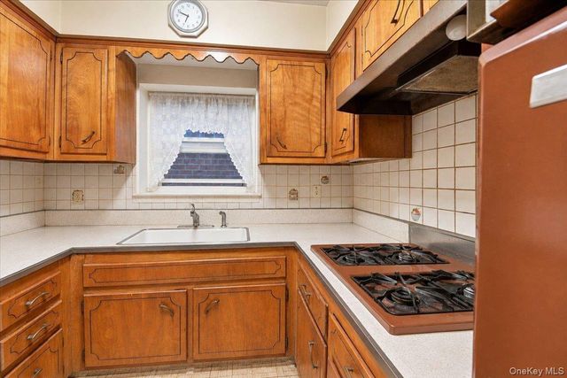 1512 Stadium Avenue, Bronx, NY 10465