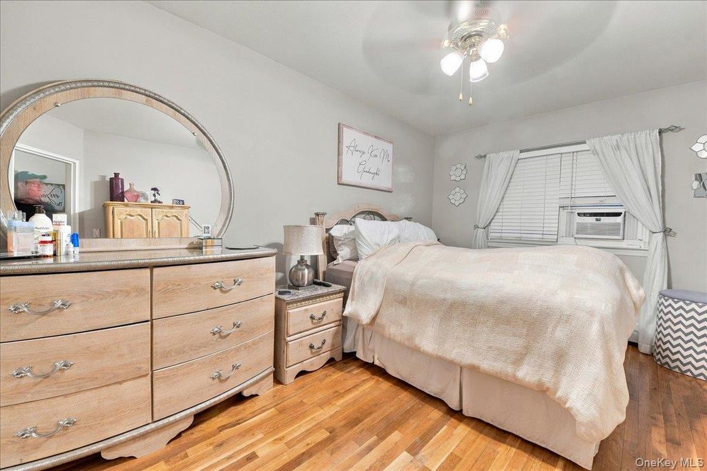 1512 Stadium Avenue, Bronx, NY 10465 — photo 4