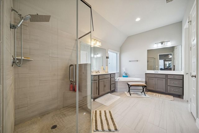 9331 Stablewood Lakes Lane, Tomball, TX 77375