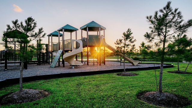 9331 Stablewood Lakes Lane, Tomball, TX 77375