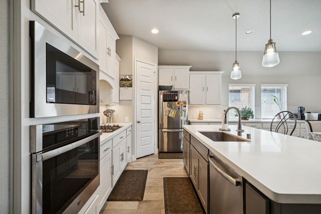 9331 Stablewood Lakes Lane, Tomball, TX 77375