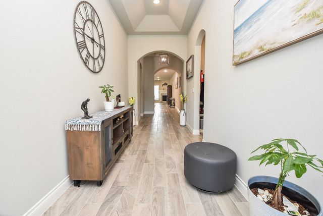 9331 Stablewood Lakes Lane, Tomball, TX 77375