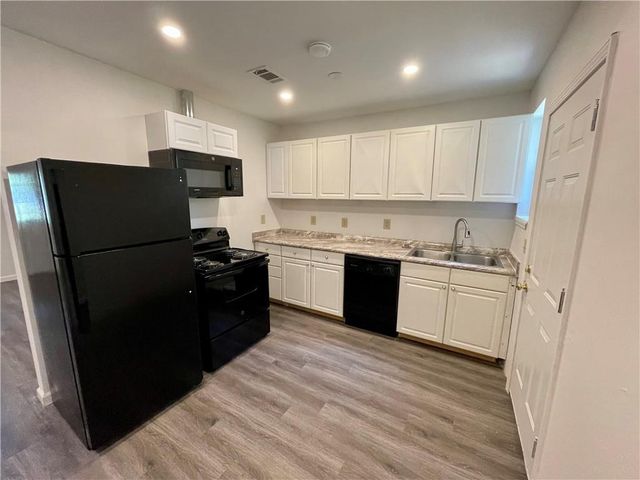 208 Parkway Street E, Mobile, AL 36608