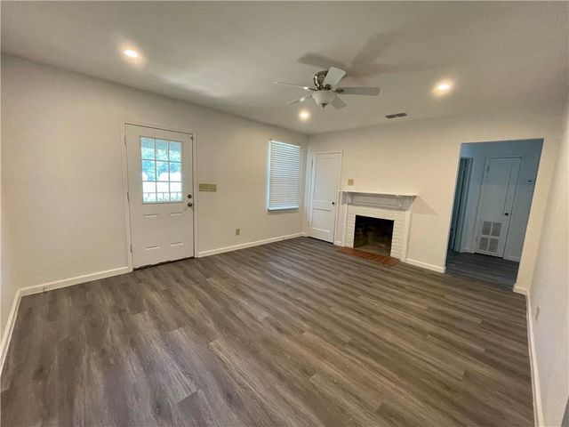 208 Parkway Street E, Mobile, AL 36608